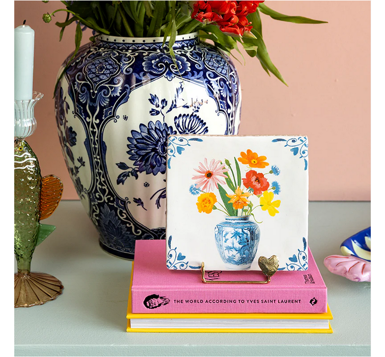 Storytiles - A vase with love & bliss